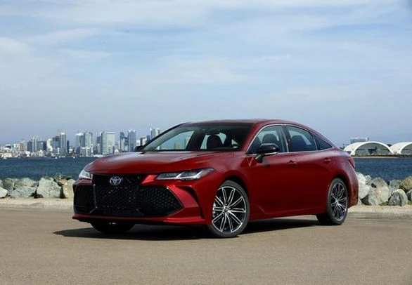 2018 TOYOTA AVALON PROBLÈMES